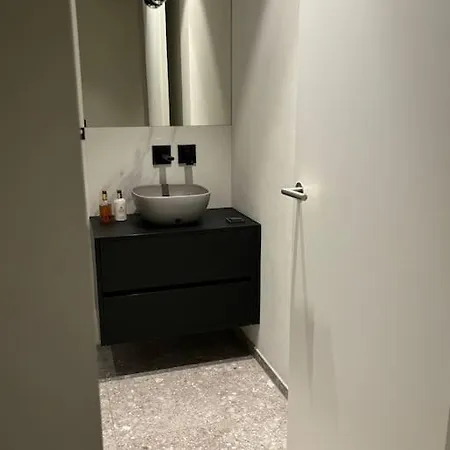 Wunderschoene Nahe Koeln Und Duesseldorf Apartment