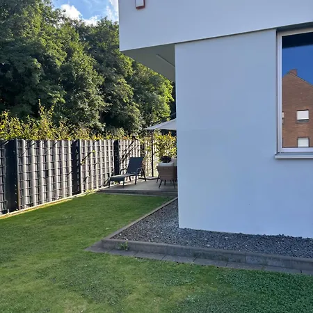 Wunderschoene Nahe Koeln Und Duesseldorf *