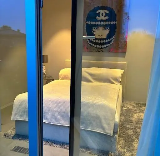 Wunderschoene Nahe Koeln Und Duesseldorf *